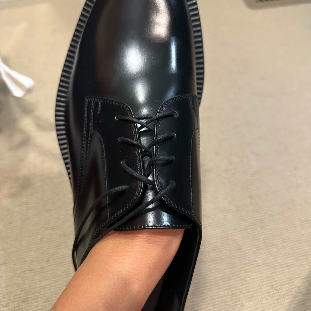 Gucci Black Leather Oxford Shoes - Picture 11 of 16